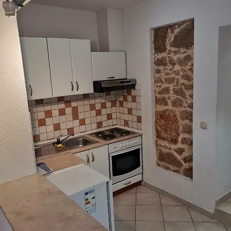 Apartments Tone & Tonica Novalja Exterior photo