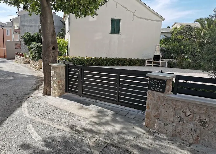Apartments Tone & Tonica