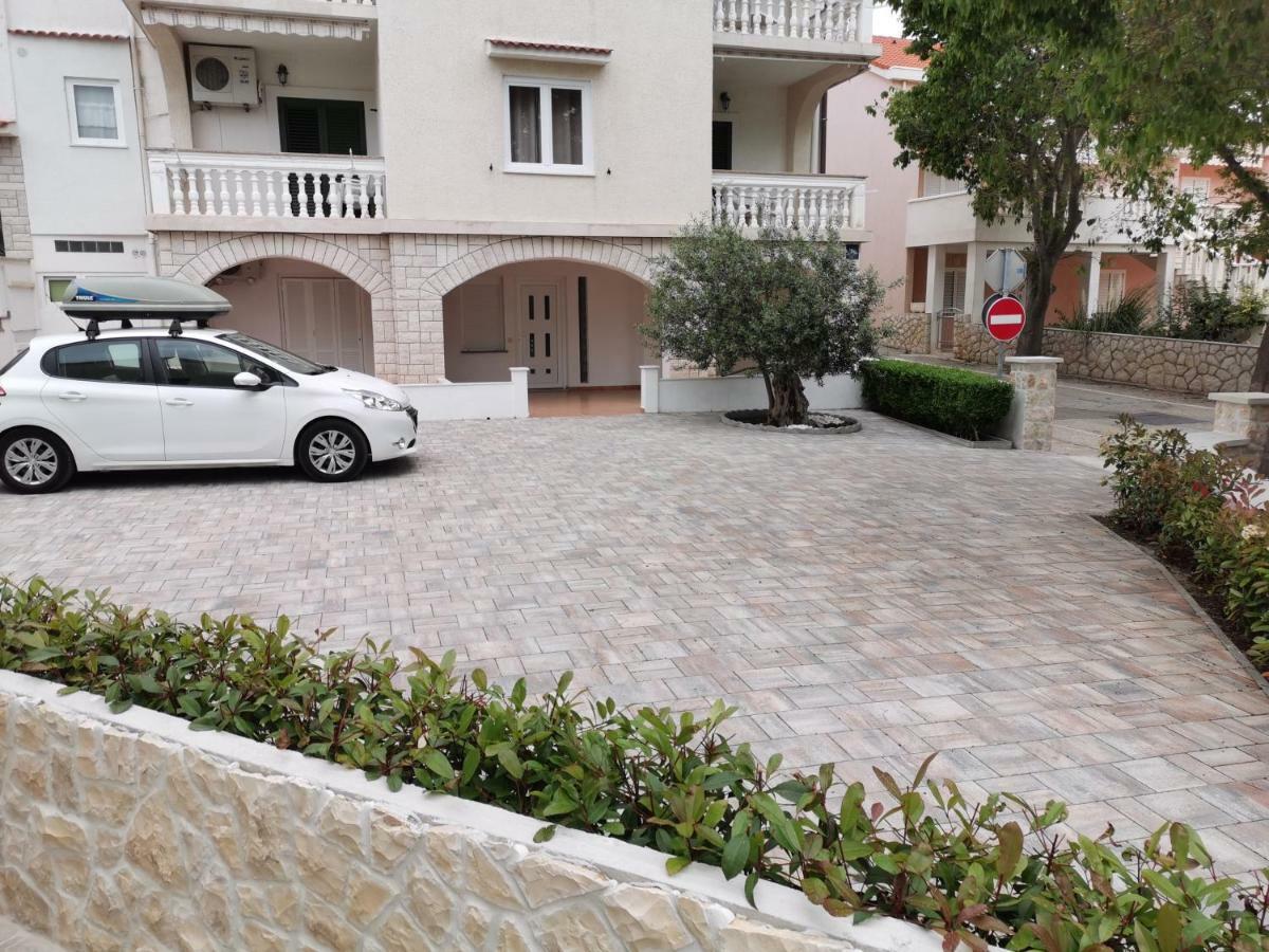 Apartment Tone & Tonica