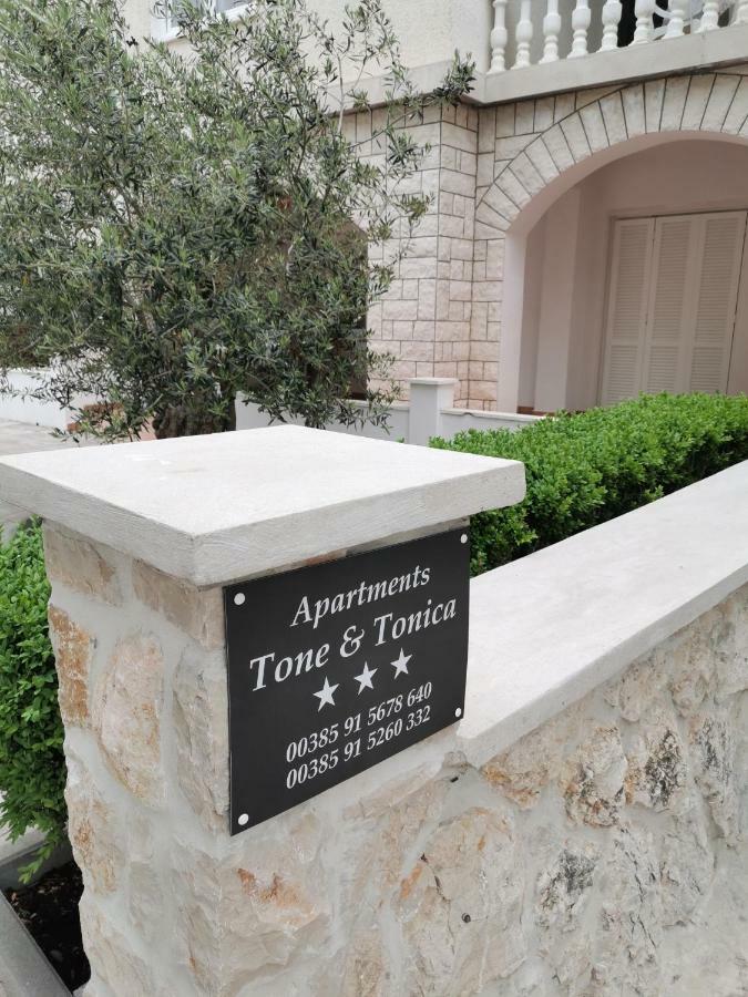 Tone & Tonica Apartman Novalja