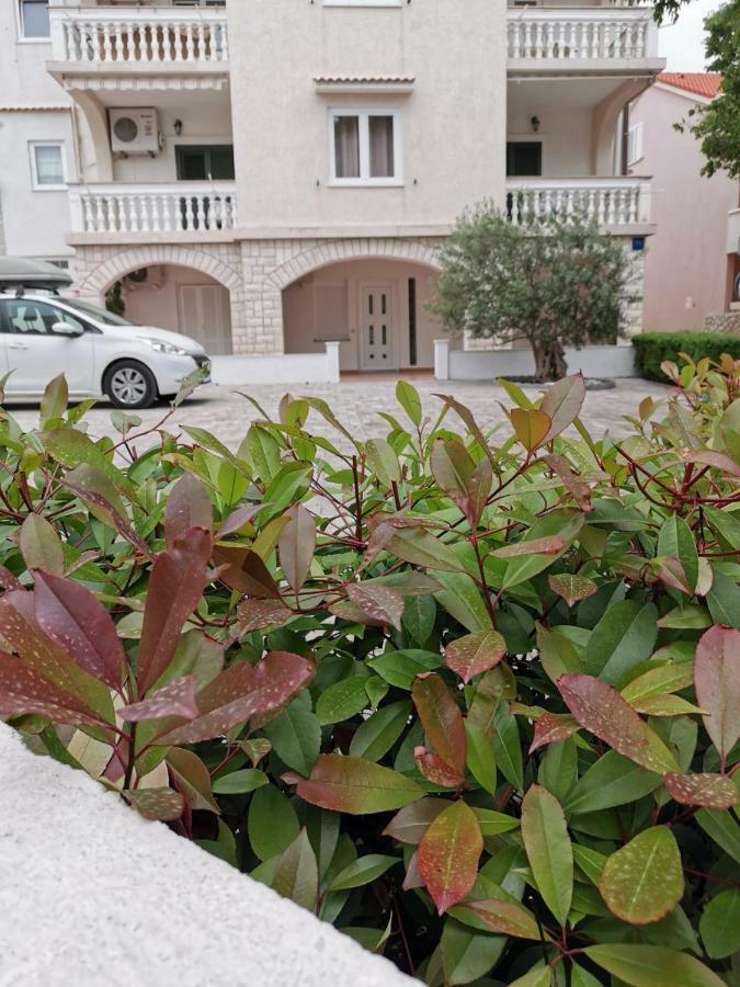 Tone & Tonica Apartman Novalja