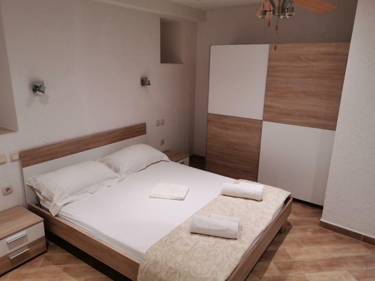 Tone & Tonica Apartment Novalja